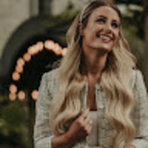 Meet your Posher, Beauty en route